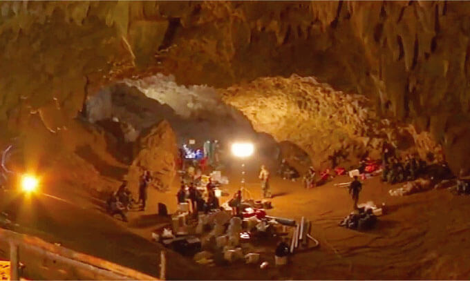 タムルアン洞窟遭難事故