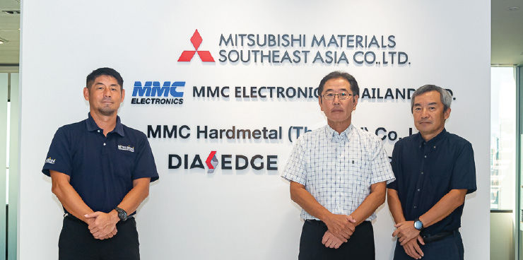 左からGMの平野健一郎氏、MDの堀江武夫氏、 技術シニア・アドバイザーの小池隆久氏