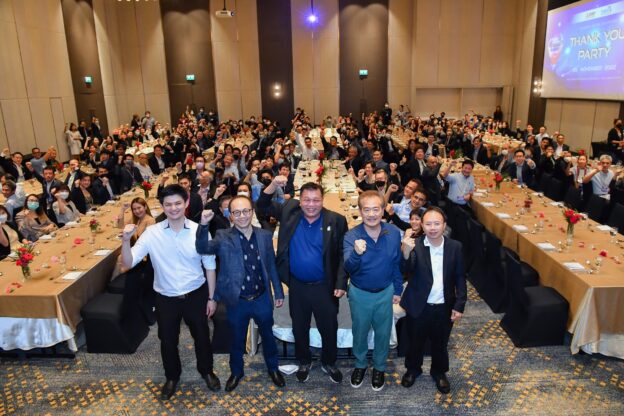 三菱電機 タイ 謝恩会