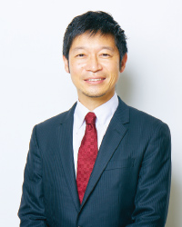 Managing Director 池上 一希 プロフィール写真